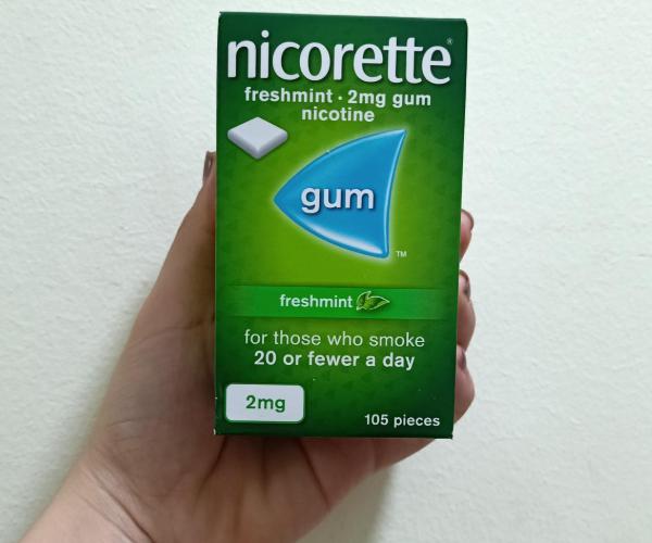 kẹo cai thuốc lá nicorette